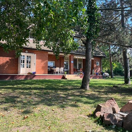 Apartmán Casa Di Bianca - Koezvetlen Vizparti Nyaralo Siófok Exteriér fotografie