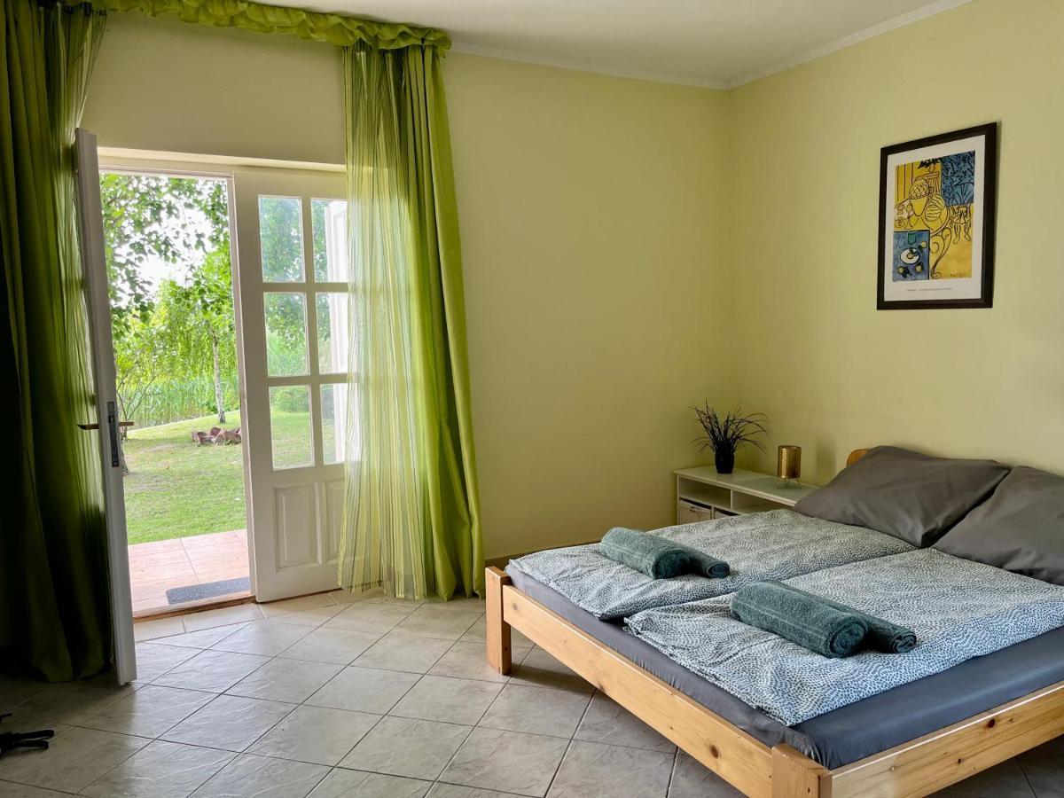 Apartmán Casa Di Bianca - Koezvetlen Vizparti Nyaralo Siófok Exteriér fotografie