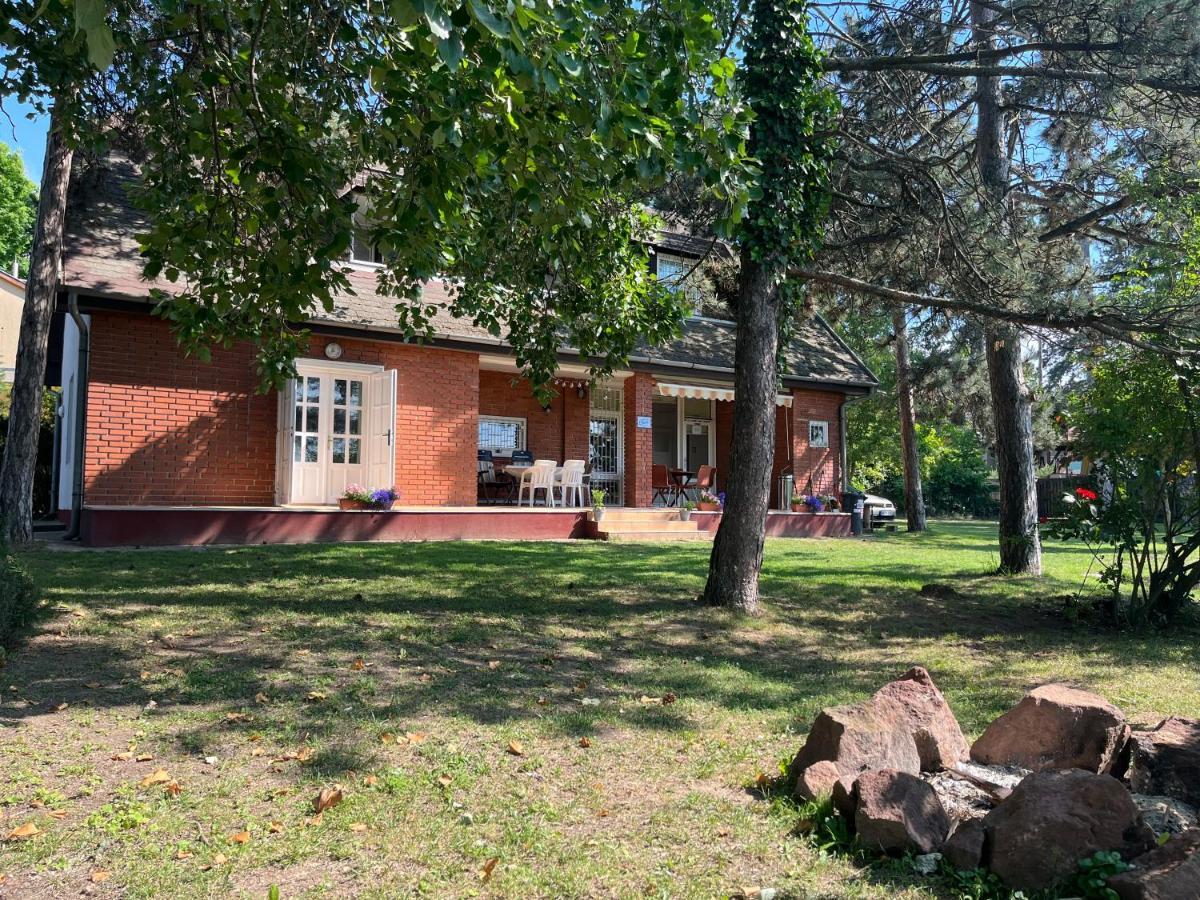 Apartmán Casa Di Bianca - Koezvetlen Vizparti Nyaralo Siófok Exteriér fotografie